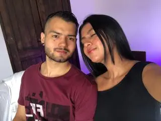 Xlovecam Live Sex Cam of BradAndJenn
