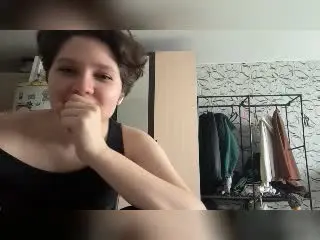 Xlovecam Free Porn Cam of CariWannarka