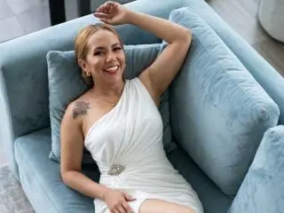Xlovecam Nude Webcam of AmberDillucca
