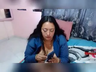 Xlovecam Free Porn Cam of FabritziaPiel
