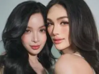 Xlovecam Live Sex Cam of TwoGorgeousAngels