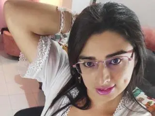 Xlovecam Live Porn of KhalifaGold
