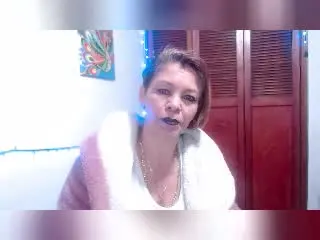 Xlovecam Sex Cam of SamanthaCross