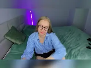Xlovecam Watch Live Sex Cams of MilanaSun