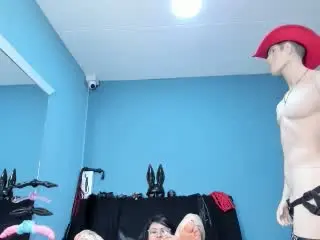 Xlovecam Live Sex of DonnaJones