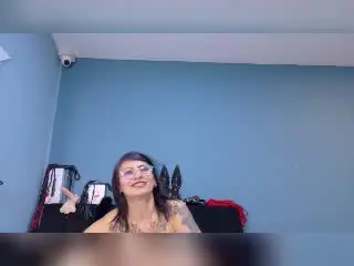 Xlovecam Watch Live Sex Cams of DonnaJones
