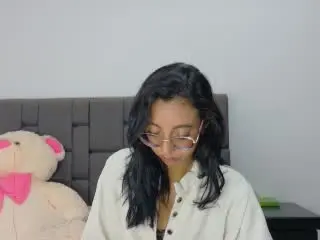 Xlovecam Live Porn of DaphneSpencer
