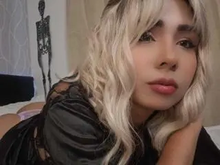 Xlovecam Best live sex cam show of EmilyValk