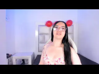 Xlovecam Live Sex Cam of ScarletteJs