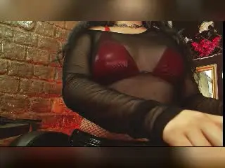 Xlovecam Adult Webcams of LunaTikka
