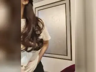 Xlovecam Watch Live Sex Cams of IrisBlair