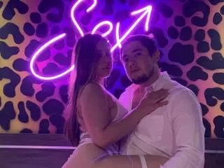 Xlovecam Sex Chat of TinaYEdward