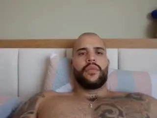 Xlovecam Nude Webcam of MedellynDark