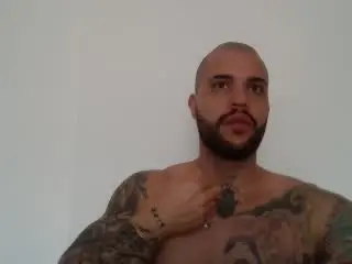 Xlovecam Free Live Porn of MedellynDark
