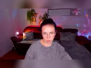 Xlovecam Live Sex Cam of TriciaBarnes