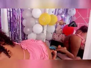 Xlovecam Live Porn of JessyZoee