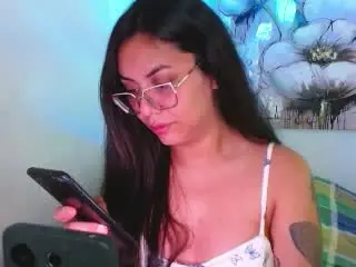 Xlovecam Adult Webcams of MikeAndLunaa