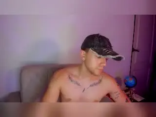 Xlovecam Sex Cam of JamesColtt