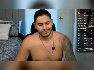Xlovecam Live Sex of OwenPierce