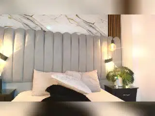 Xlovecam Free Live Porn of SamyLorenss