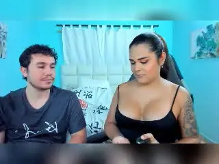 Xlovecam Best Webcam of SweetSexCouple