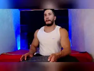 Xlovecam Sex Cam of ZaneMaverick