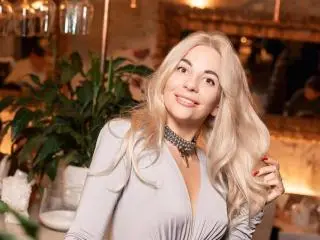 Xlovecam Best live sex cam show of BellaRayyy