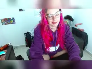 Xlovecam Live Sex Cam of NatashaLau