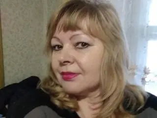 Xlovecam Best Webcam of EvelynLoveShy