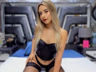 Xlovecam Sex Cam of CloeRouss