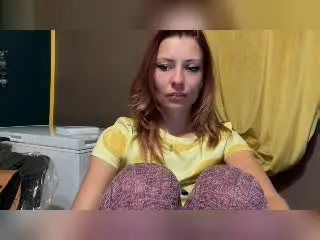 Xlovecam Adult Webcam of KaroKaroline